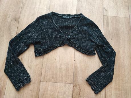 Puntíkované šaty, 140