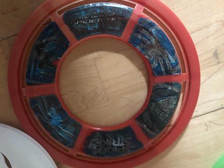 5 kusu létající talíř,