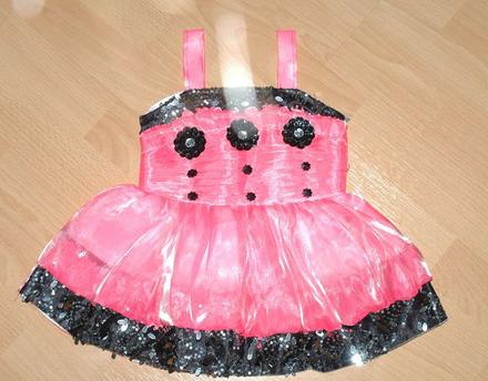 Šaty růžovo-černé pro velké panenky, 