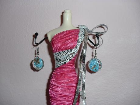 Modré zajímavé naušnice,