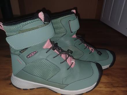 Sněhule keen - vel. 35, keen,35