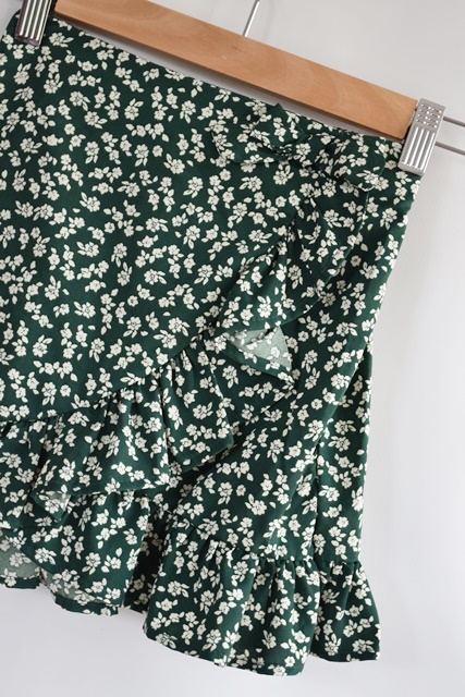 Sukně vel. 7 let, 122