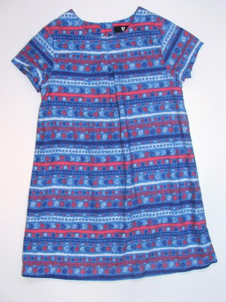 P37 lehké šaty se srdíčky vel. 104, 104