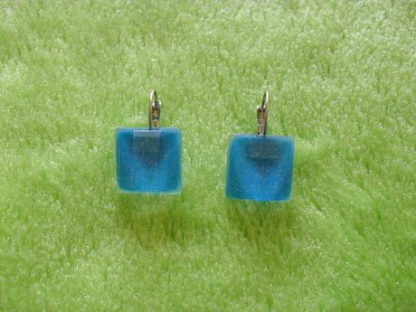 Naušnice - modré kostky,