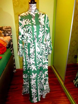 Krásné zelenobílé maxi šaty, xl