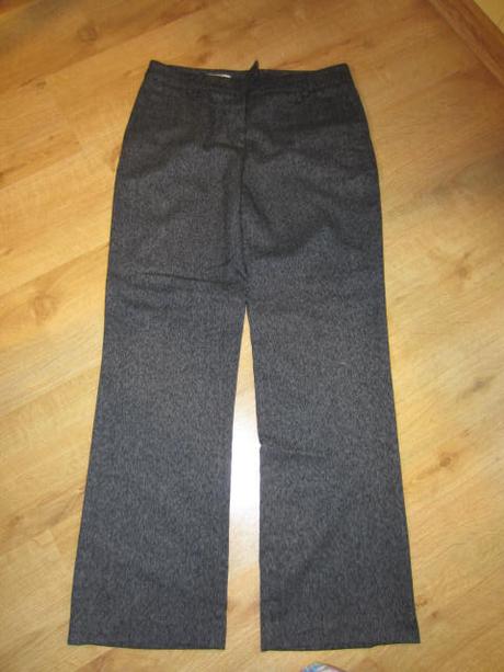 Slušnější kalhoty do práce, c&a,40