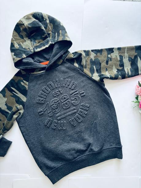 Mikina šedá s maskačem  - v.5 let, 110