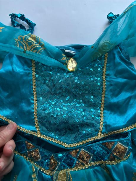 An20/  princezna jasmína luxusní  - v.cca 3/4 roky, 