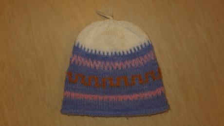 Barevná čepice 104, 104