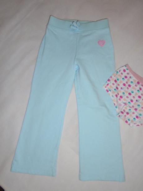 Tepláky vel 3/4 r 104/110, m&co,104