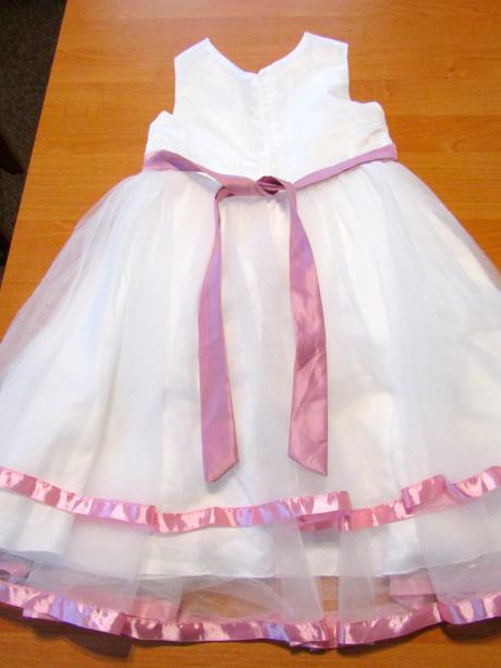 Krásné slavnostní šatičky vel 140-146, 140