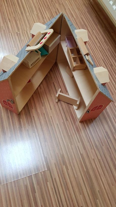 Domeček pro panenky, 