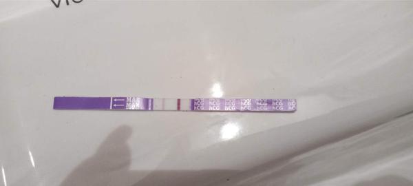 Je to vadný test nebo začátek těhotenství?