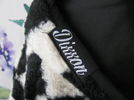 Dámská bunda s kapucí s umělé kožešiny, m