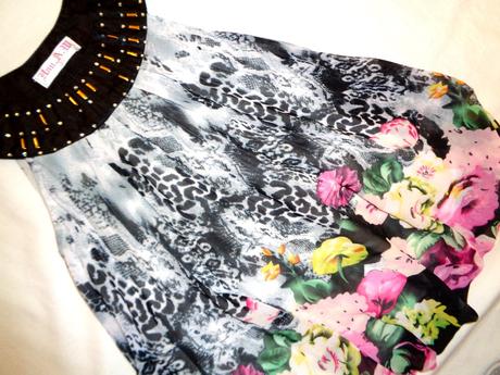 Nádherný květovaný balónový top, 140