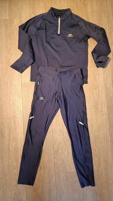 Souprava na atletiku (mikina a kalhoty) vel.140, 140