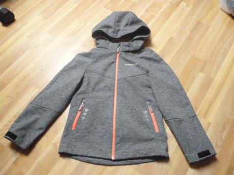 Softshel bunda vel. 10-11, 146