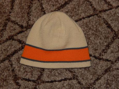 Čepici s pruhem, 86