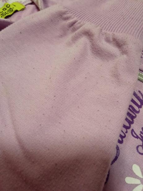 Fialková mikinka, 104