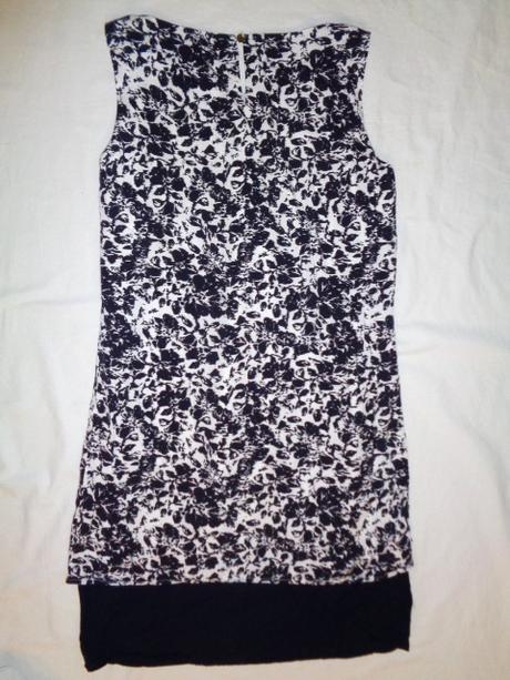 Luxusní černobílé květované šaty comma, 34