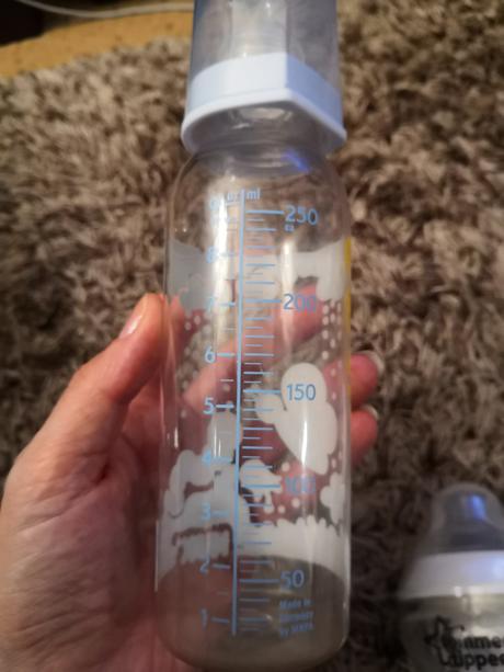 Kojenecké láhve, nuk