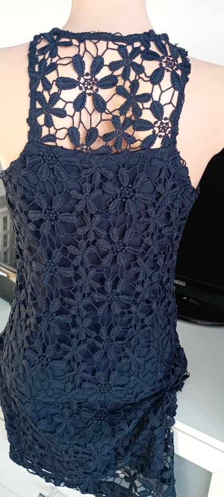 Šaty zn."hollister" vel."m", hollister,m