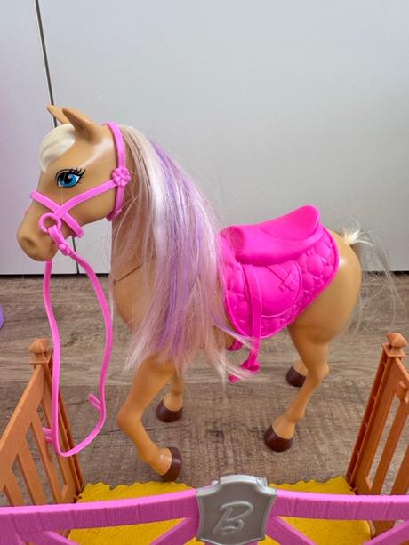 Koník barbie mattel, 