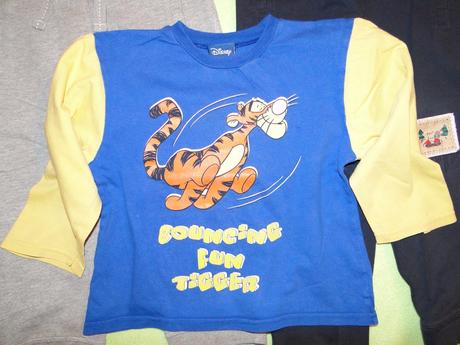 5ks balík v.104 2x tepláčky pyžámko triko, 104–116