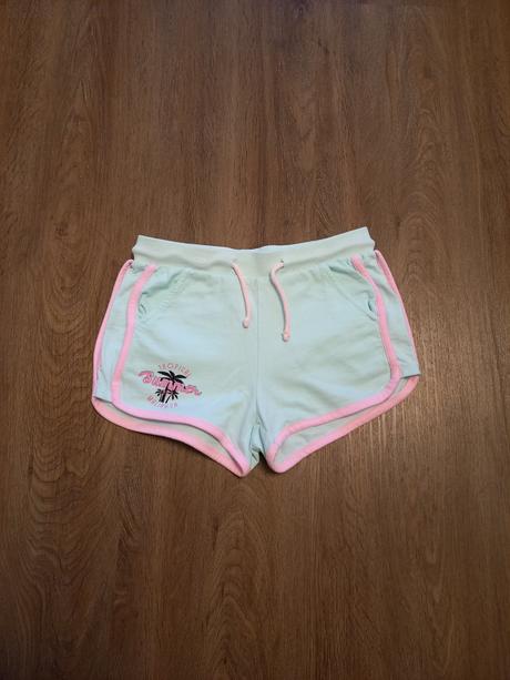 Světle zelené kraťasy, pepco,140