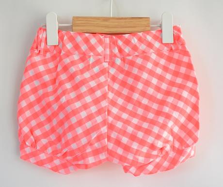 Kraťasy vel. 18 - 24 m, 92