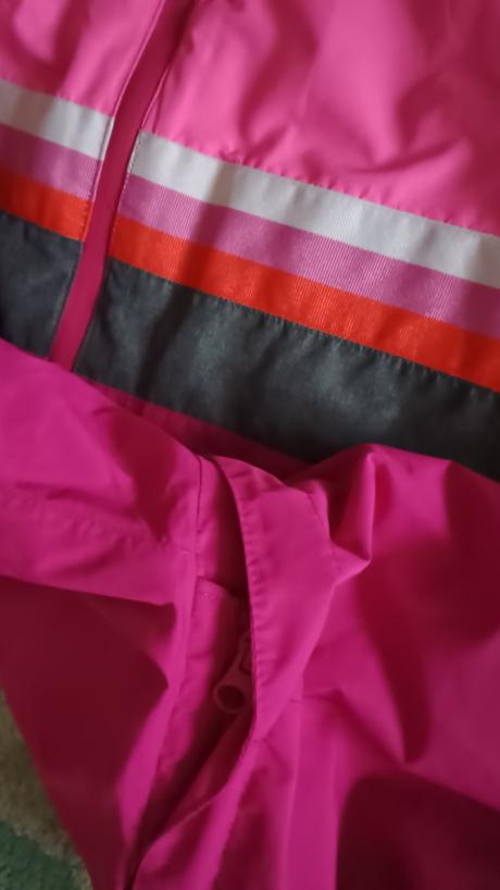 Krásná dívčí lyžařská bunda vel. 146/152 + triko, 146