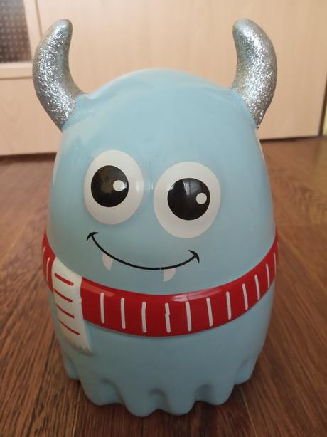 Nová keramická pokladnička/kasička - čert,