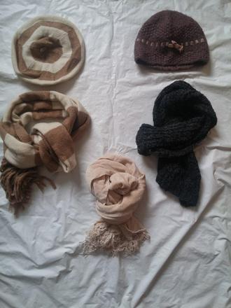 Dámské šály, čepice, h&m,40