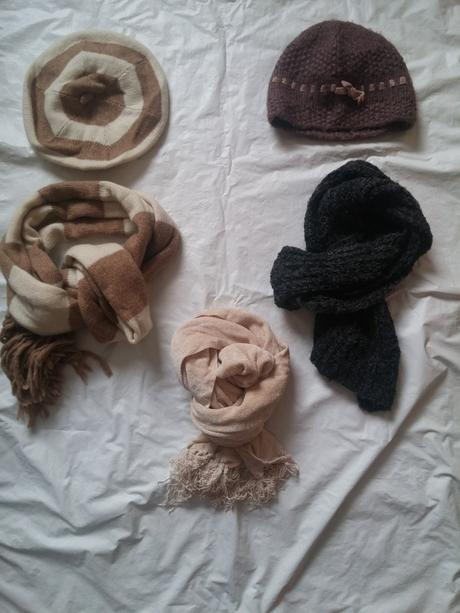 Dámské šály, čepice, h&m,40