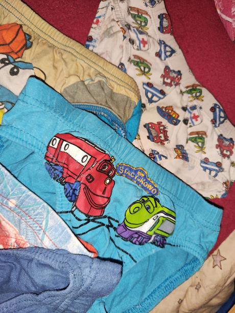 Klučičí slipy obrázky mix vel. 92 - 98, 92