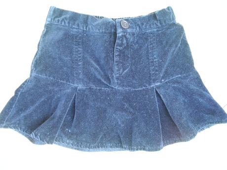 Sametová sukně, 104