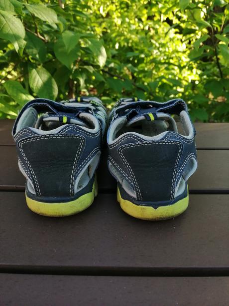 Sandálky vel. 33, 33