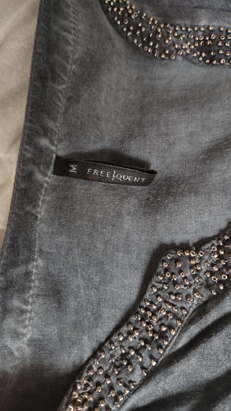 Tmavě šedá halenka, 38