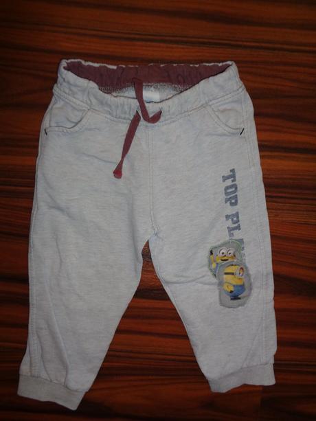 Balíček tepláků pro kluka- devět kusů-velikost 80, 68–80