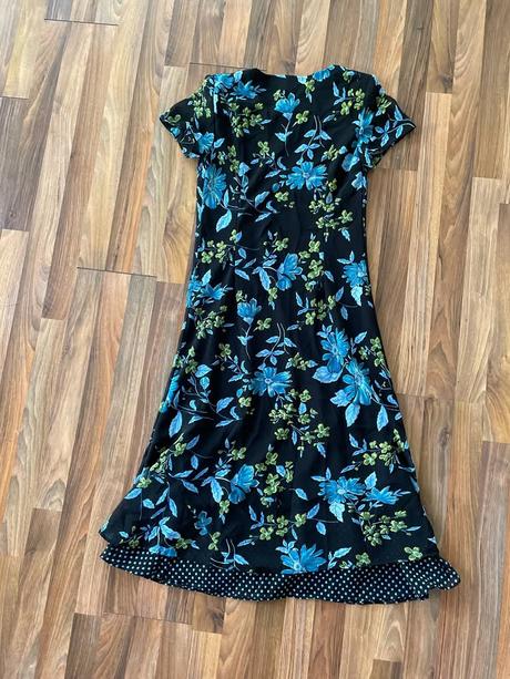 Maxišaty puntík a květy, vel s, white stag, s