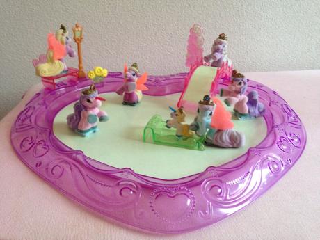 Filly konicci a kluziste s doplnky, 