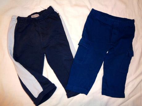 Dvoje pěkné modré tepláky vel. 86/92, okay,86