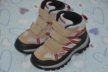 29 30 trekové kotníkové boty se sucháči, 29