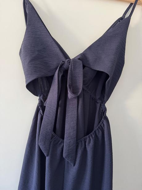 Modré delší šaty s rozparkem vel.xs / 34, xs