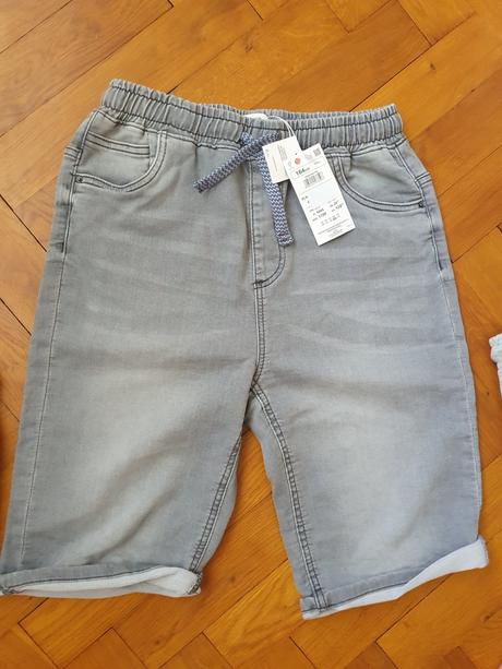 3 x kraťasy - cena celkem, reserved,164