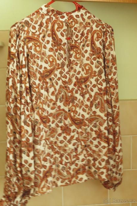 Letní oblečení, vel. 42 - halenky, kalhoty, sukně, 42