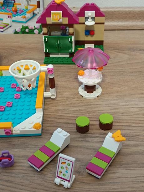 Lego friends 41008 koupaliště v heartlake,