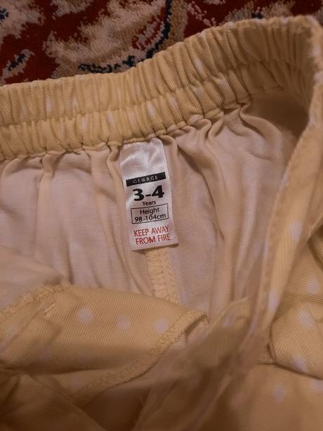 Puntíkaté kraťasy, george,98