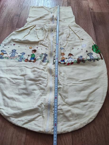 Žlutý spací pytel,