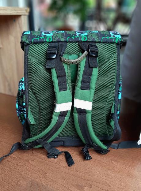 Aktovka hama pro prvňáčky, 